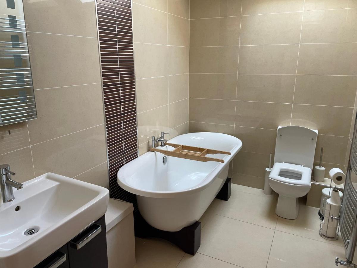 Apartamento Orchard Oasis, Luxury Penthouse Getaway Coleraine Exterior foto